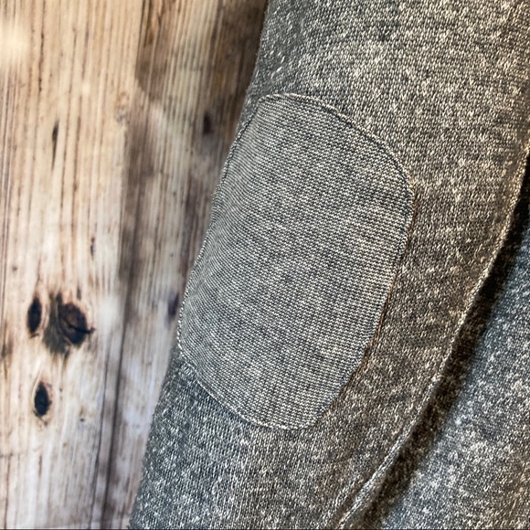 Sale 5 For $25 Roxy Sweat Shirt - Picture 5 of 10